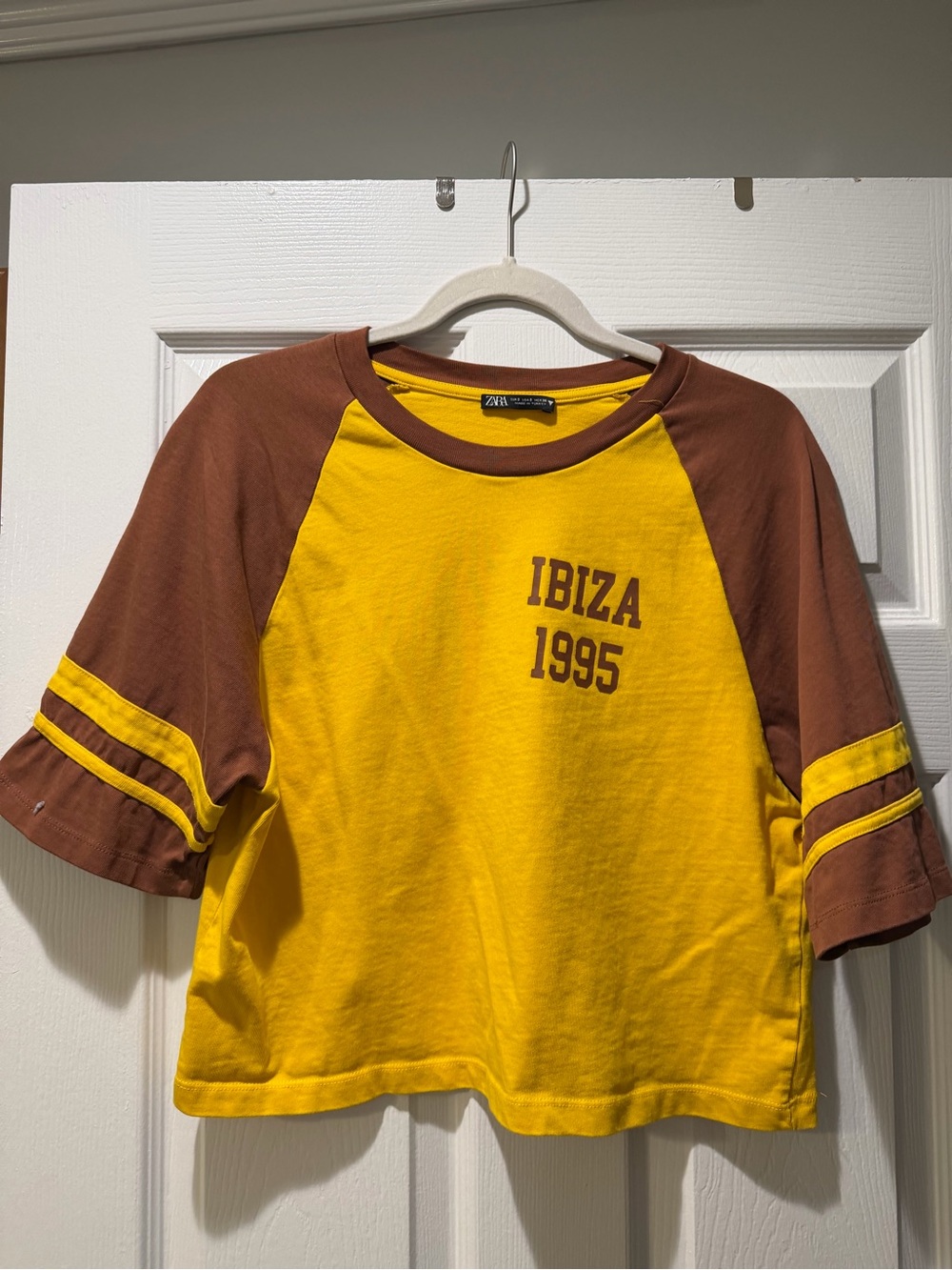 Woman’s Yellow & Brown 'Ibiza 1995' Raglan Tee